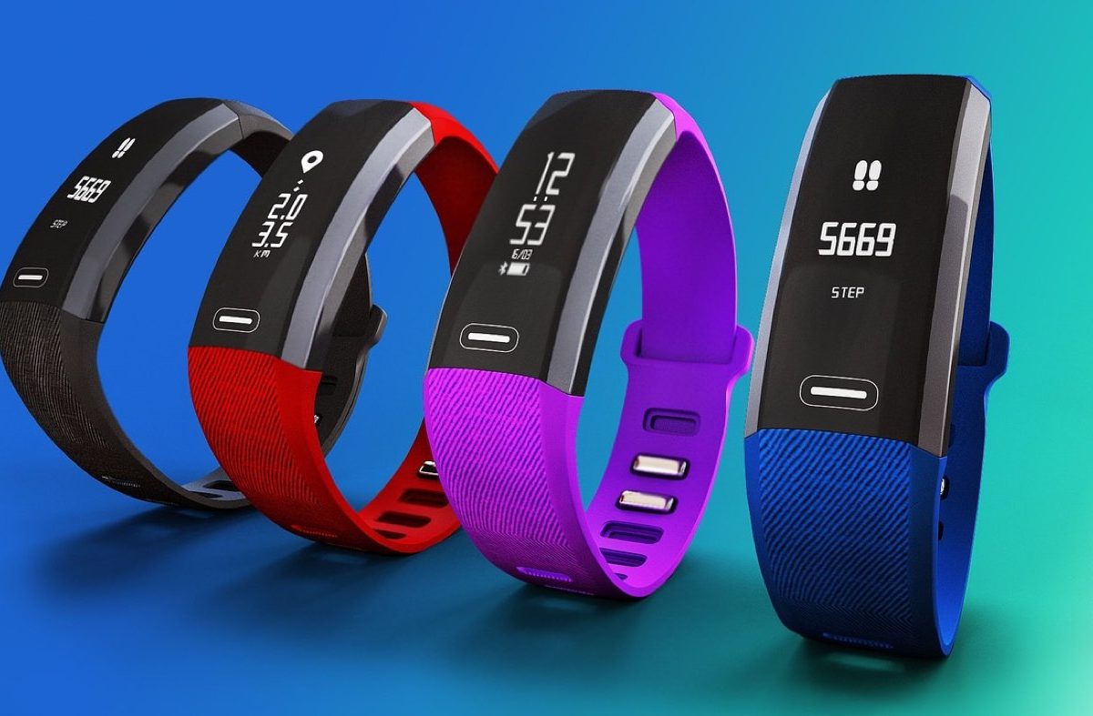 Fitbit ou Apple Watch pour activité physique et santé